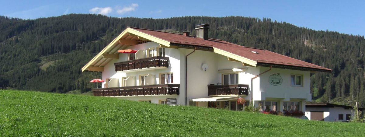 Gästehaus Boersch im Kleinwalsertal im Sommer